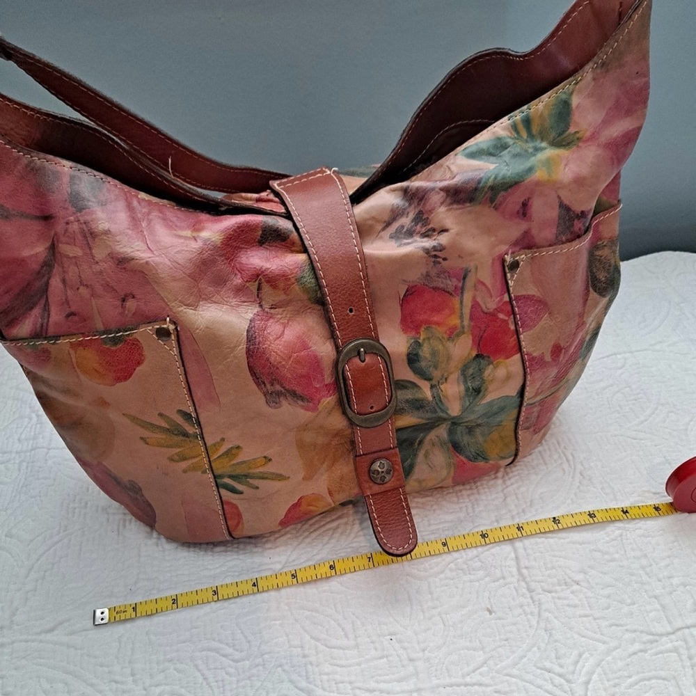 Patricia Nash Handbag in Gently Used Condition!